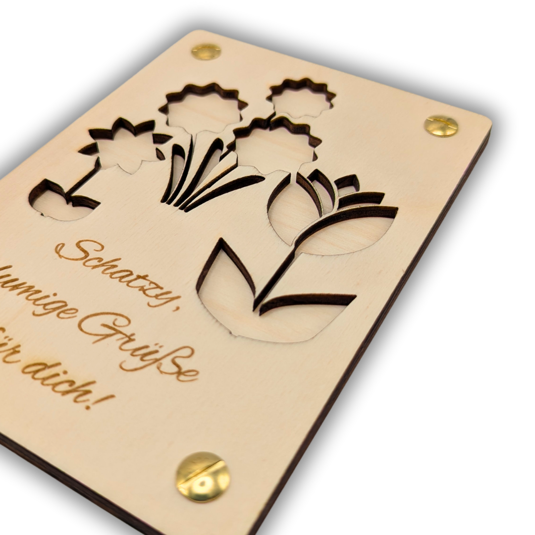 Personalisierte Holzkarte mit Blumenmotiv – Liebevolle Geldgeschenk-Karte „Schatzy, blumige Grüße“ – für Freundin, Frau, Mutter