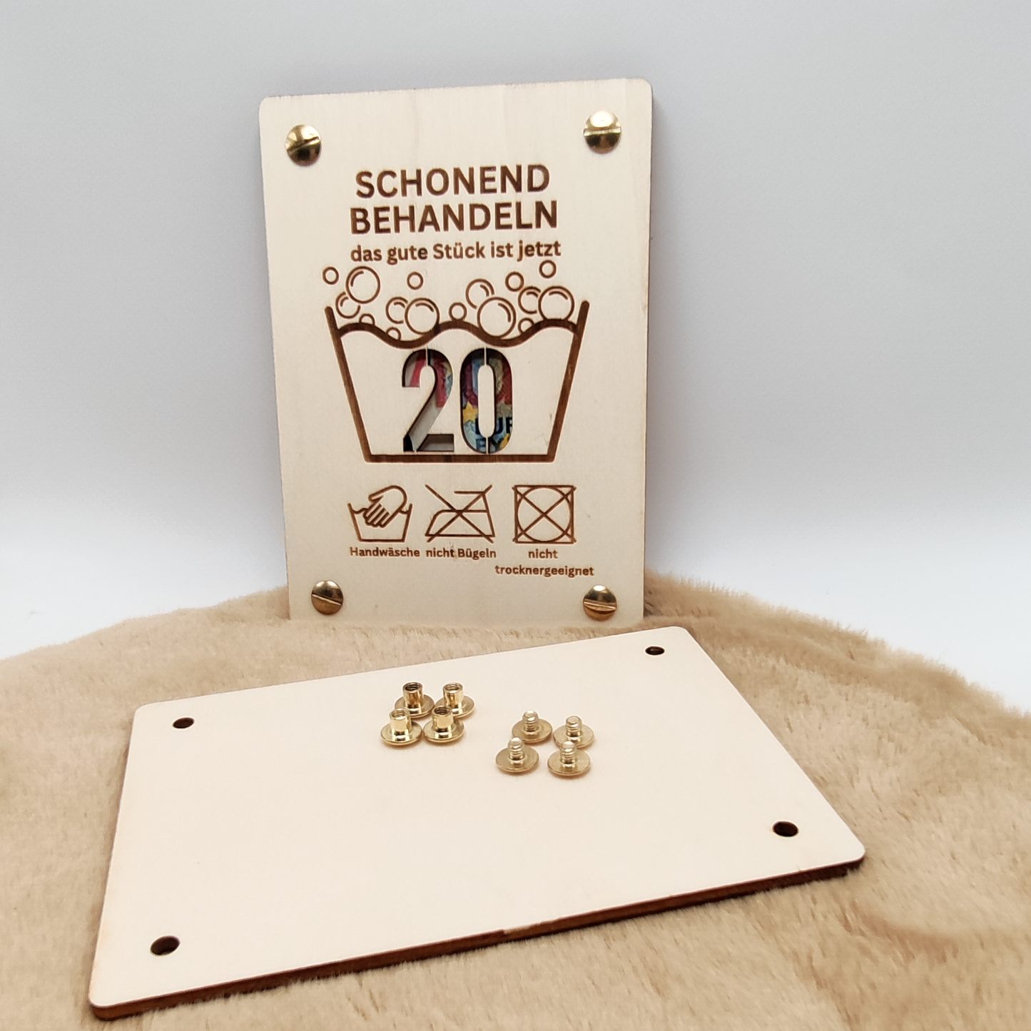 Lustige Holz-Geburtstagskarte – "Schonend Behandeln"