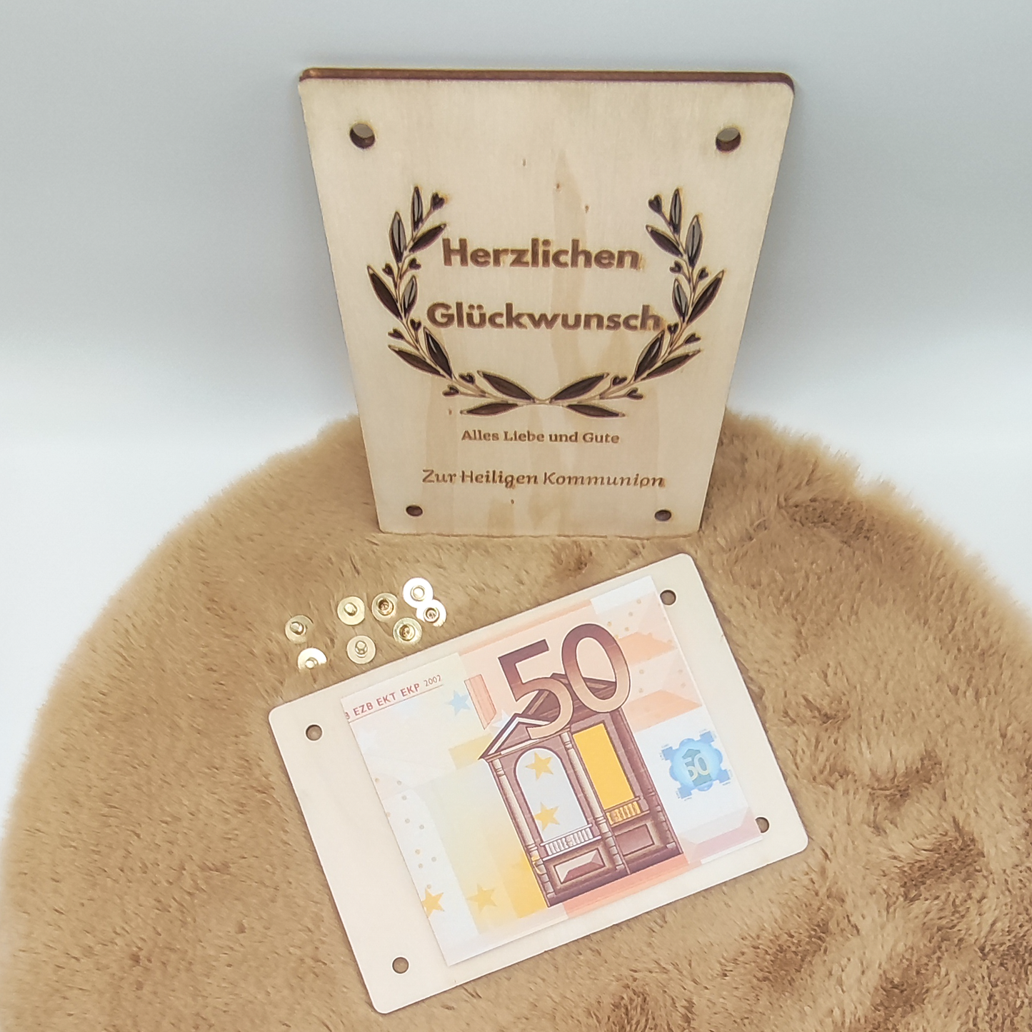 Personalisierte Holz-Geschenkkarte zur Kommunion – Einzigartiges Präsent mit Stil
