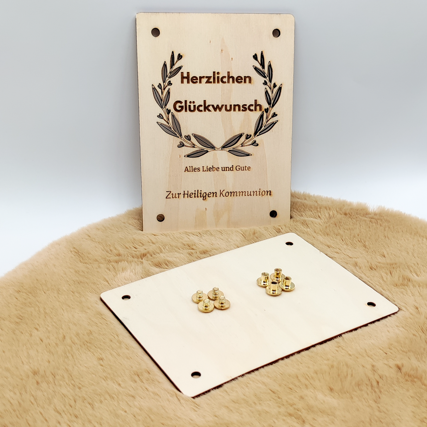 Personalisierte Holz-Geschenkkarte zur Kommunion – Einzigartiges Präsent mit Stil